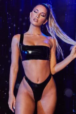 Vinyl One Shoulder Asymmetrical Bikini Top In Black