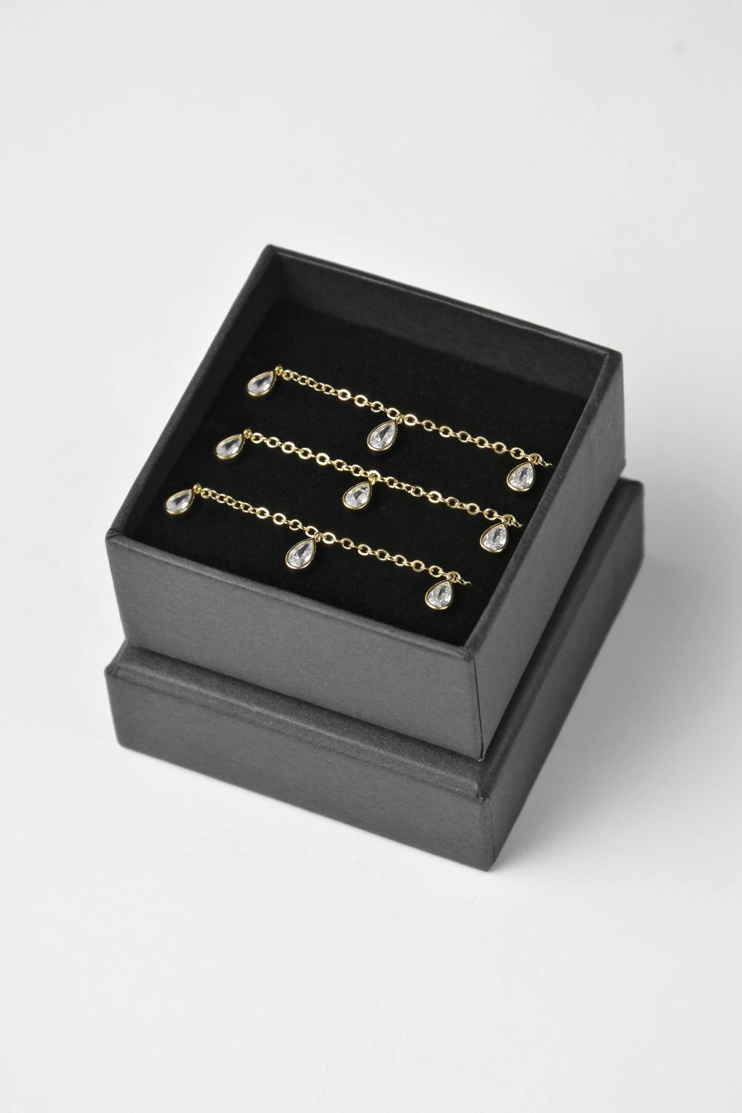 Drippin With Diamonds Diamant Belly Chain In Gold - Image 9