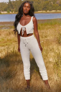 Cosy Joggers In White