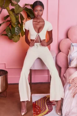 Laid Back Wide Leg Trousers In Cream