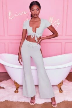 Laid Back Wide Leg Trousers In Grey