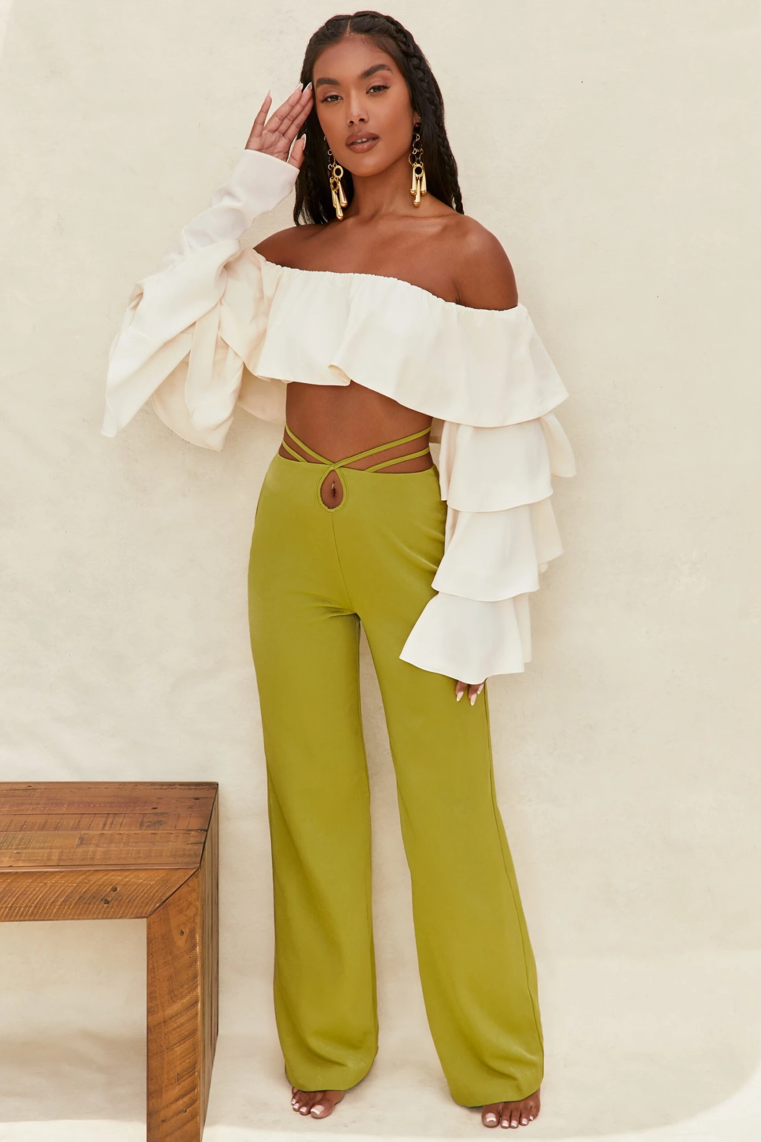 Cut Out Wide Leg Trousers In Olive - Image 5