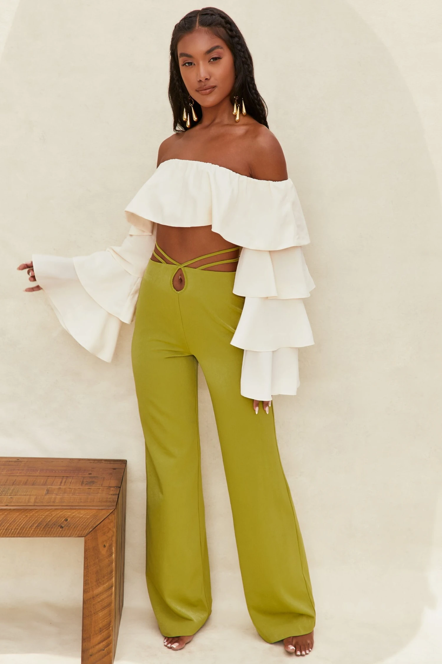 Cut Out Wide Leg Trousers In Olive