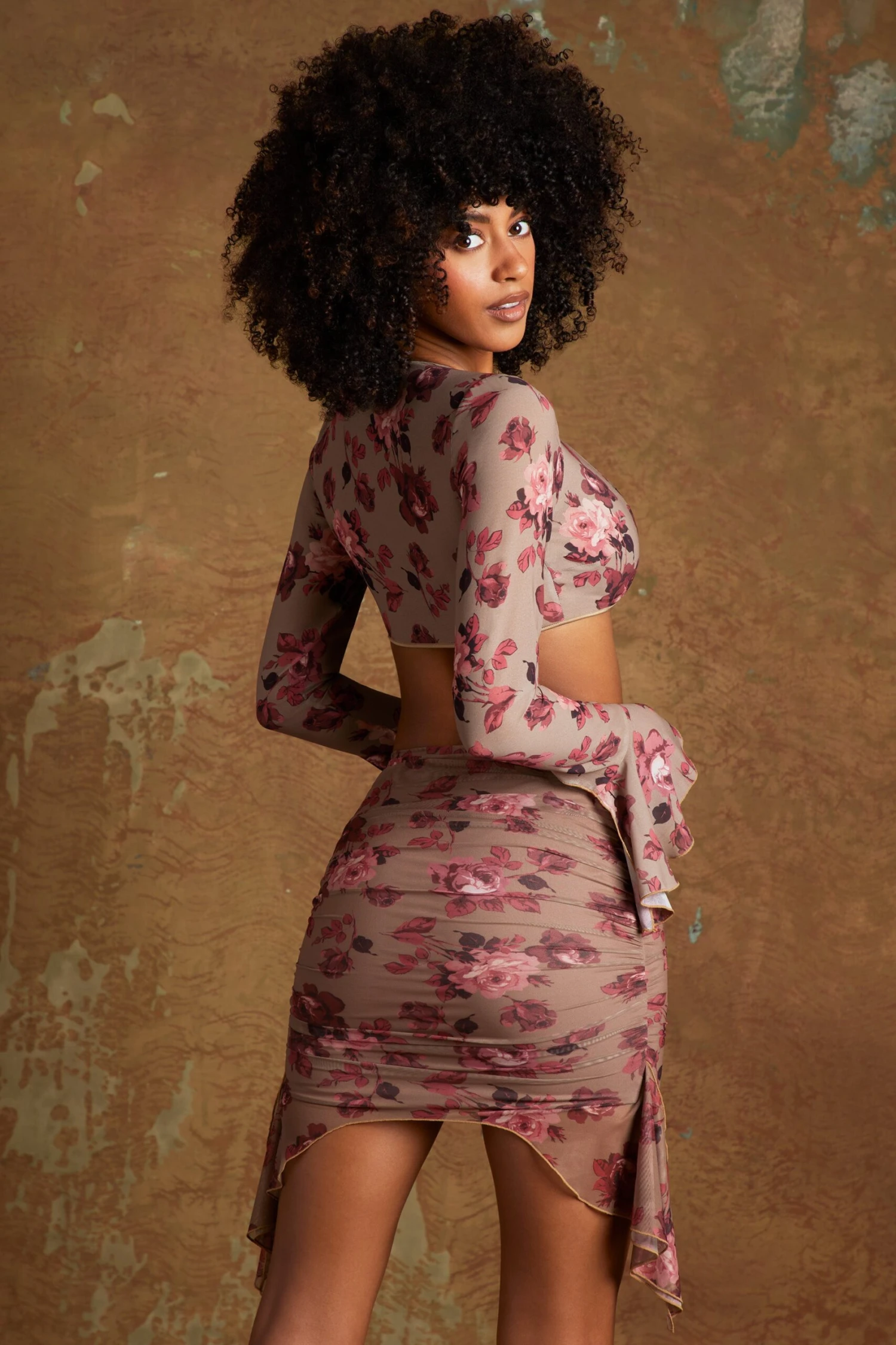 Tie Front Crop Top In Beige Print - Image 2