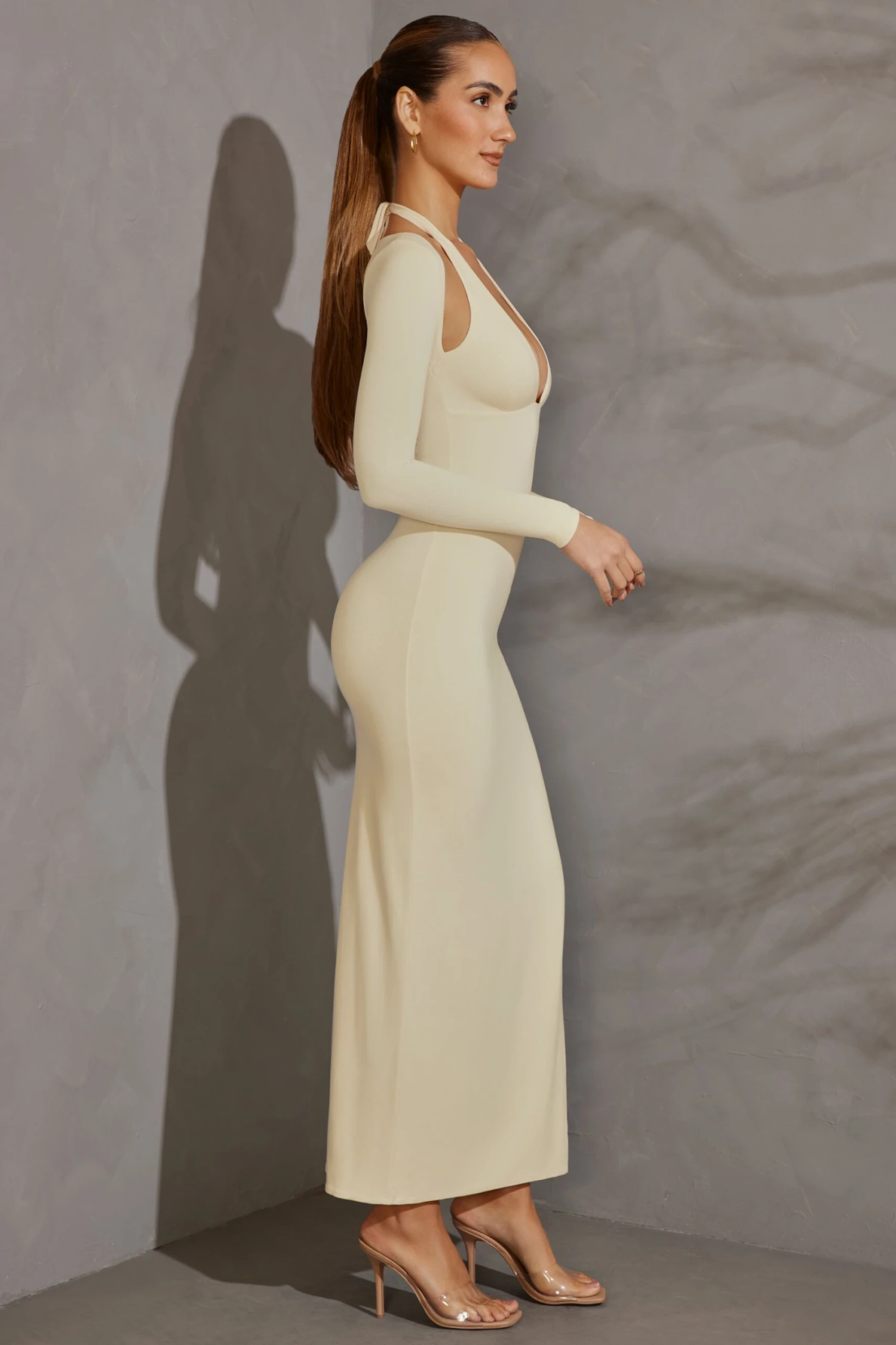 Long Sleeve Plunge Neck Maxi Dress In Ivory - Image 3