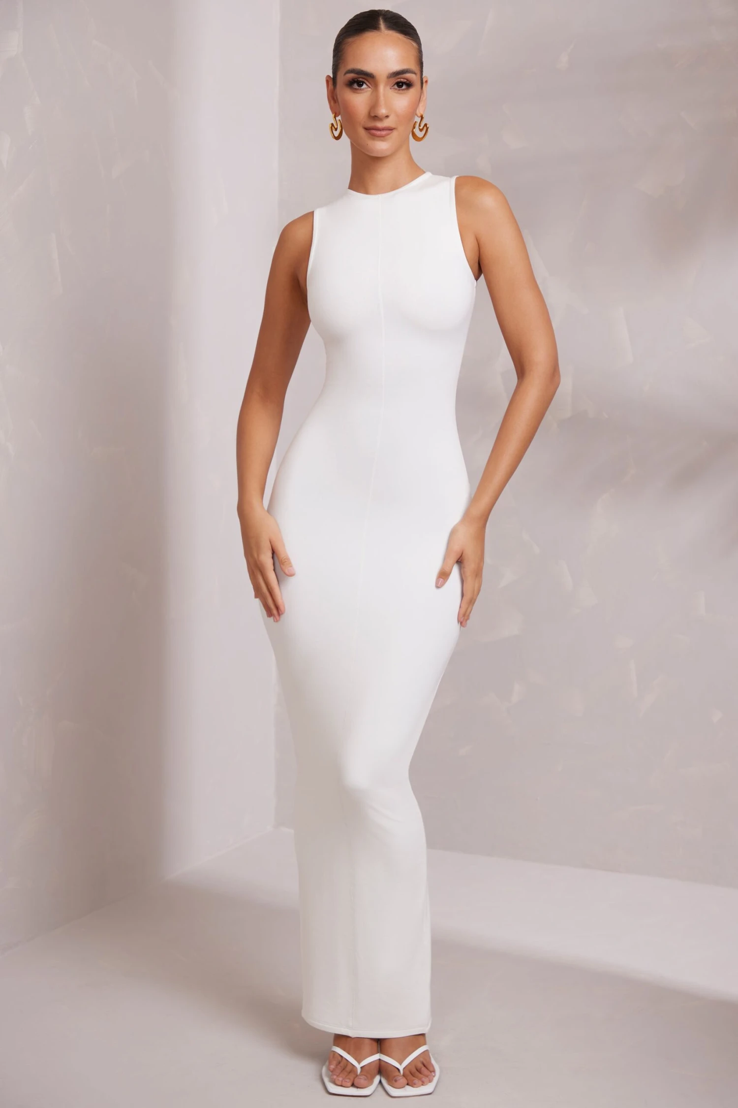 Contrast Stitch Sleeveless Maxi Dress In White - Image 6