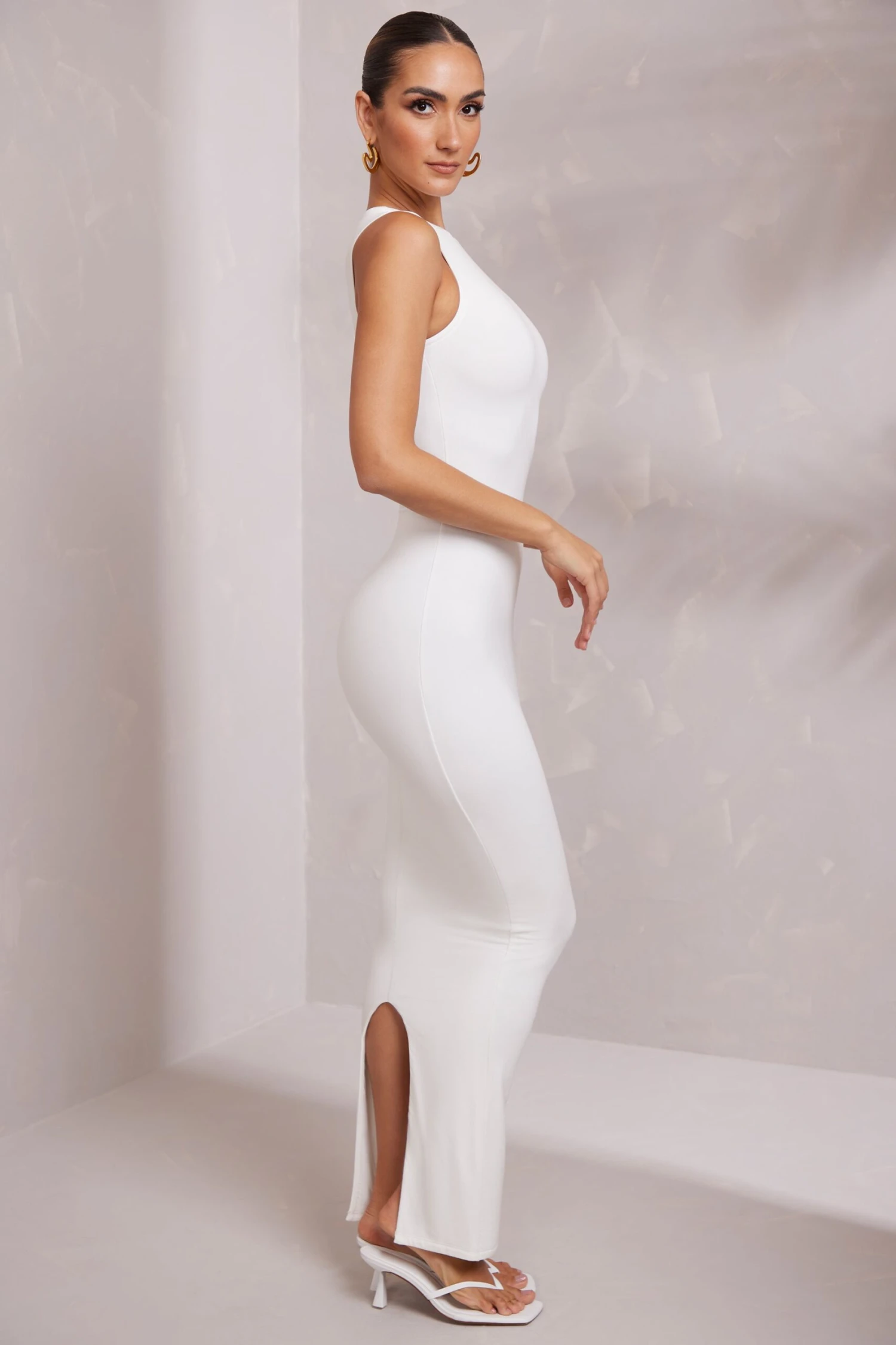 Contrast Stitch Sleeveless Maxi Dress In White - Image 5