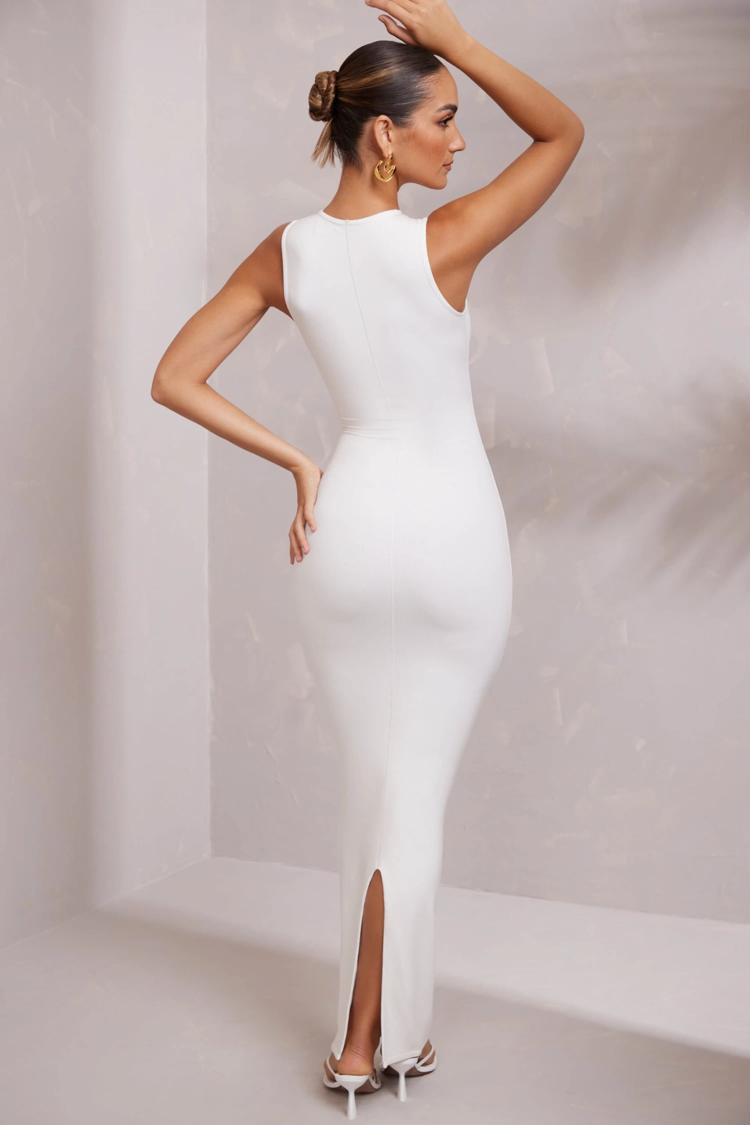 Contrast Stitch Sleeveless Maxi Dress In White - Image 8