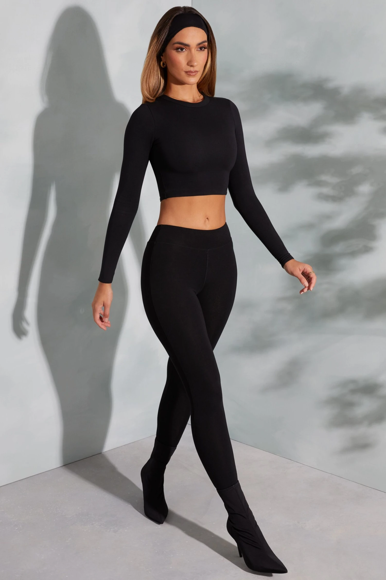 High Waist Leggings In Black - Image 9