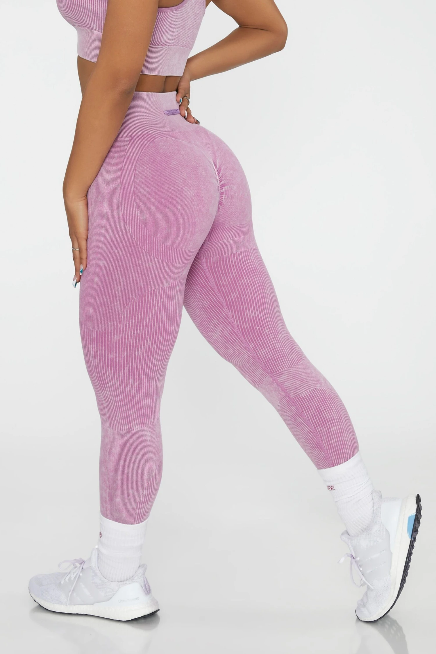 High Waisted Leggings In Pink - Image 7