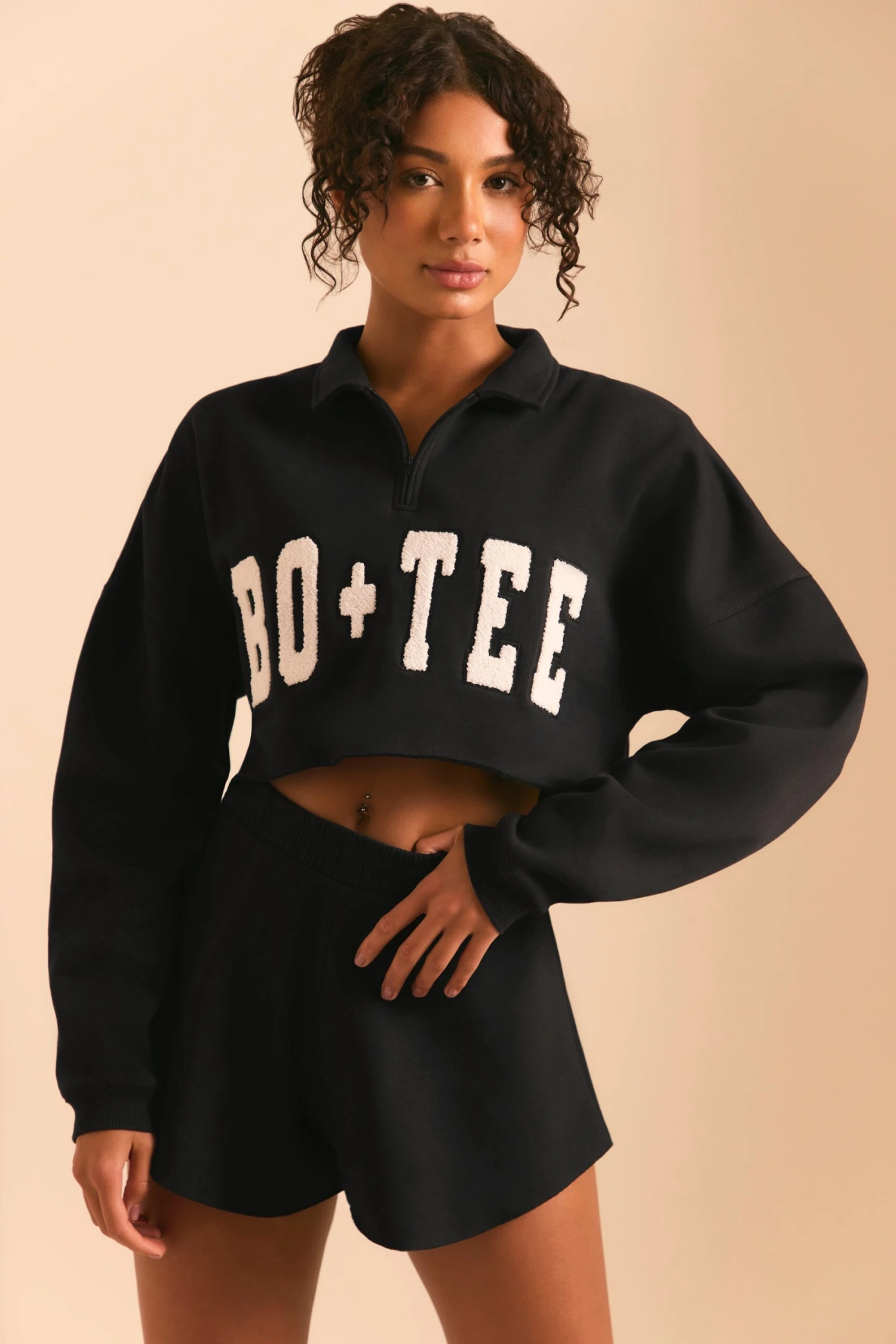 Half Zip Sweater In Black - Image 6