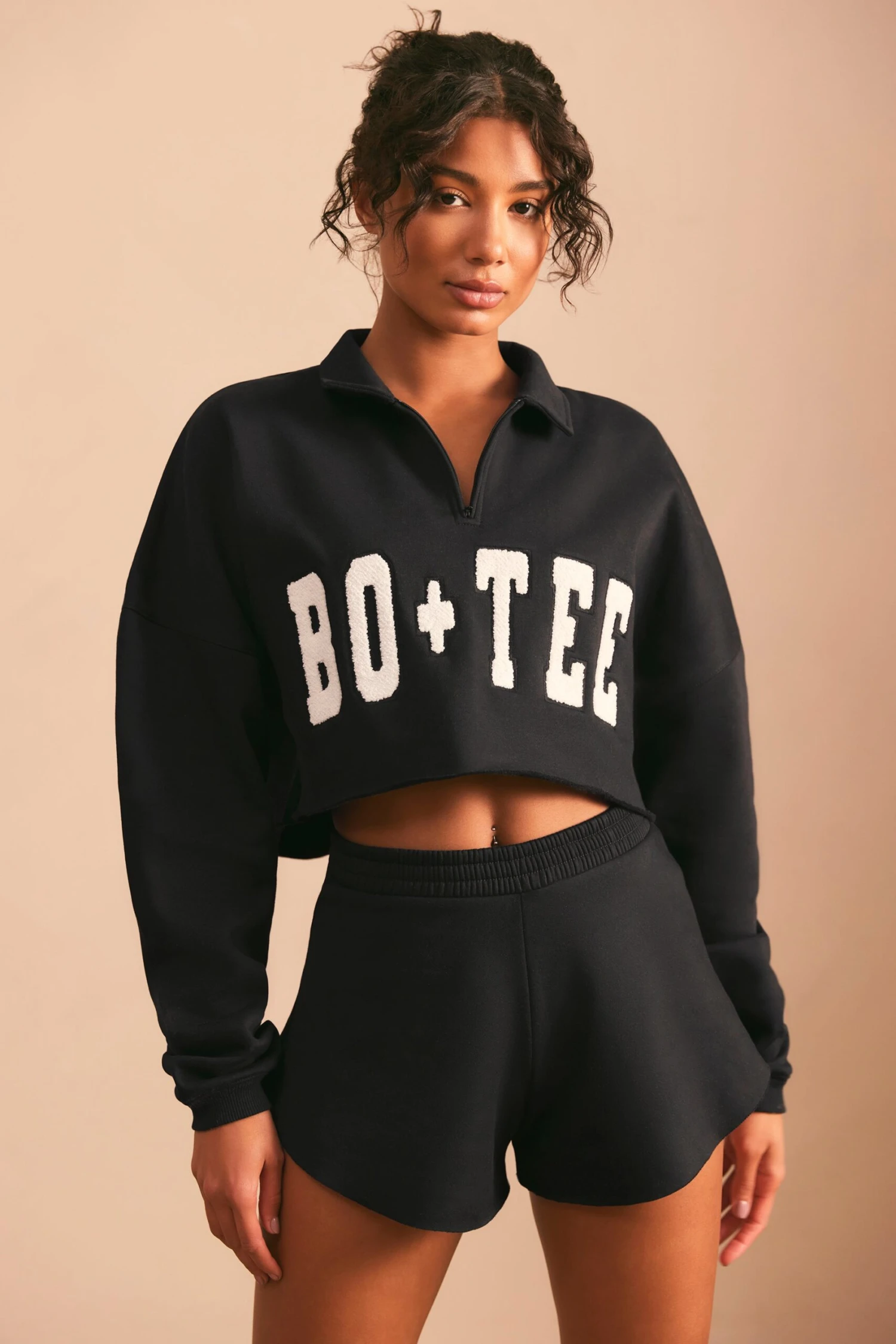 Half Zip Sweater In Black - Image 5