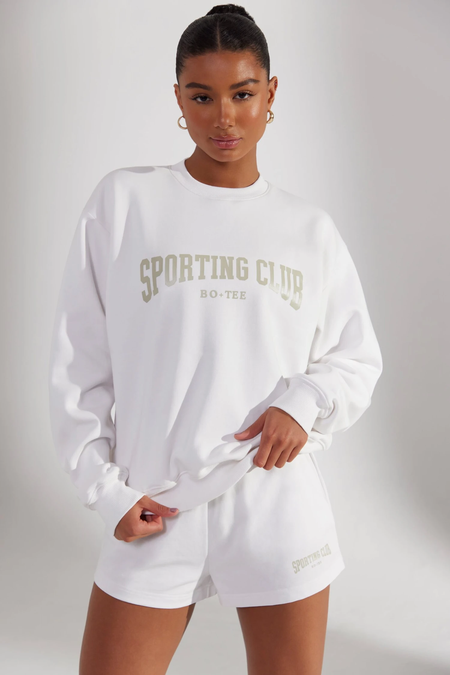 Sweat Shorts In White - Image 7