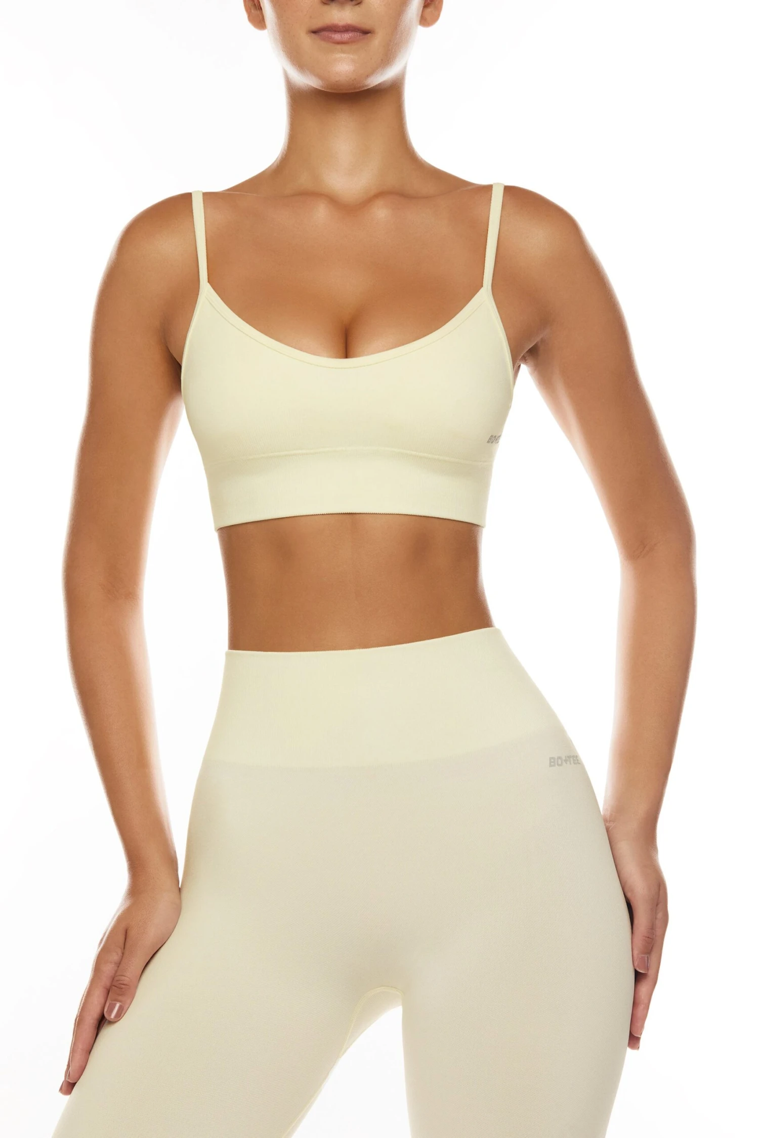 Seamless Scoop Neck Sports Bra In Ivory - Image 7