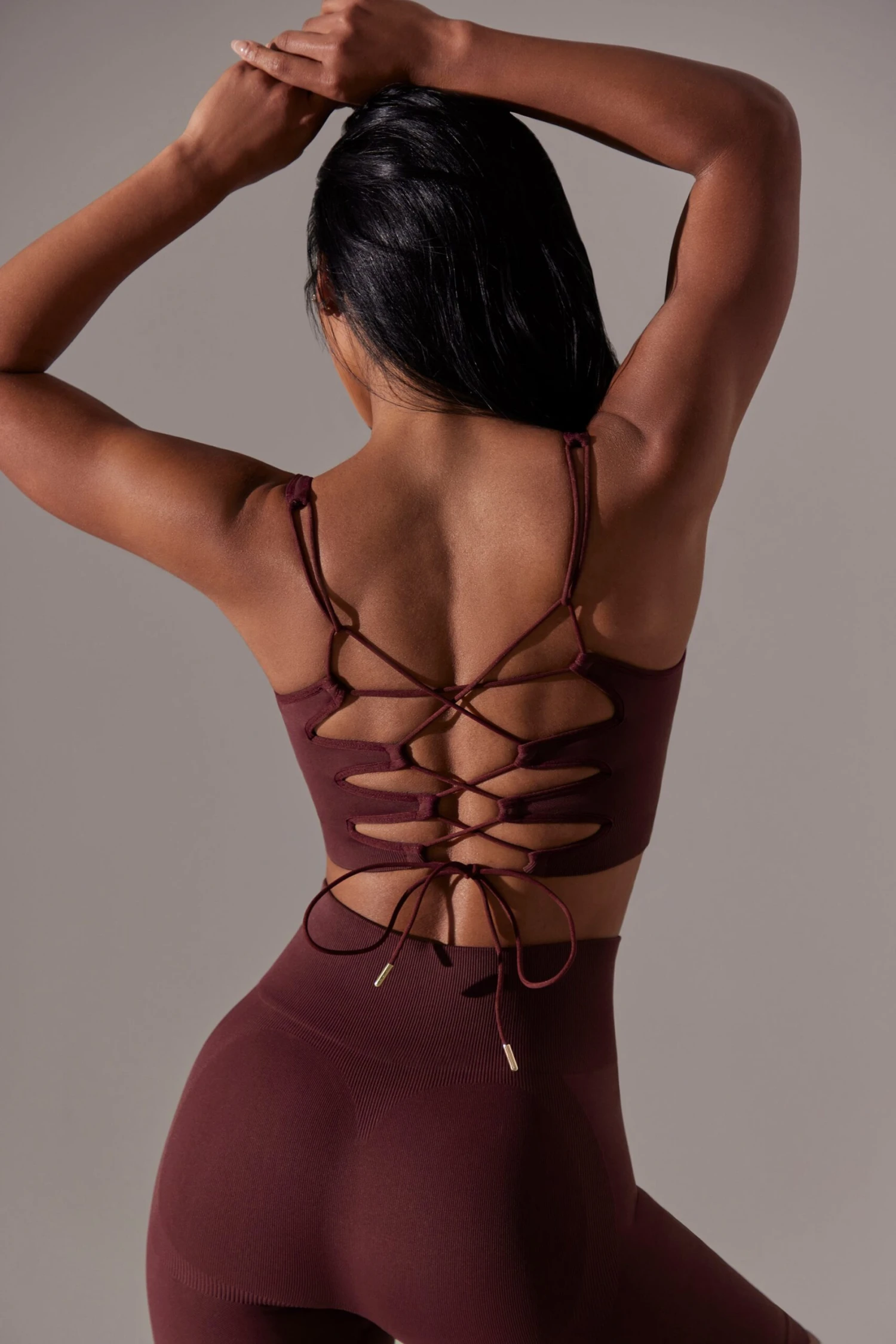 Open Back Square Neck Sports Bra In Burgundy - Image 7