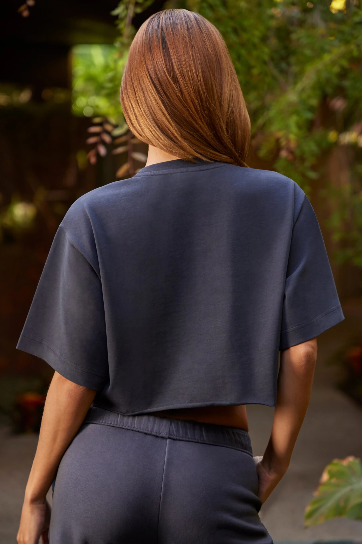 Short Sleeve Cropped T-Shirt In Black - Image 2