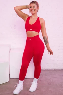 Ribbed Plunge Neck Sports Bra In Red