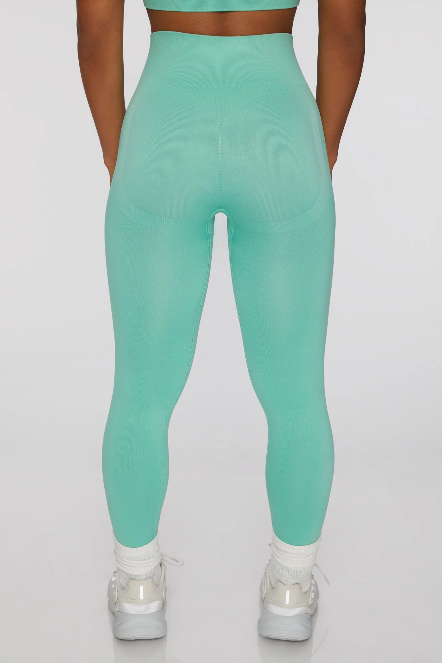 Leggings In Turquoise - Image 4